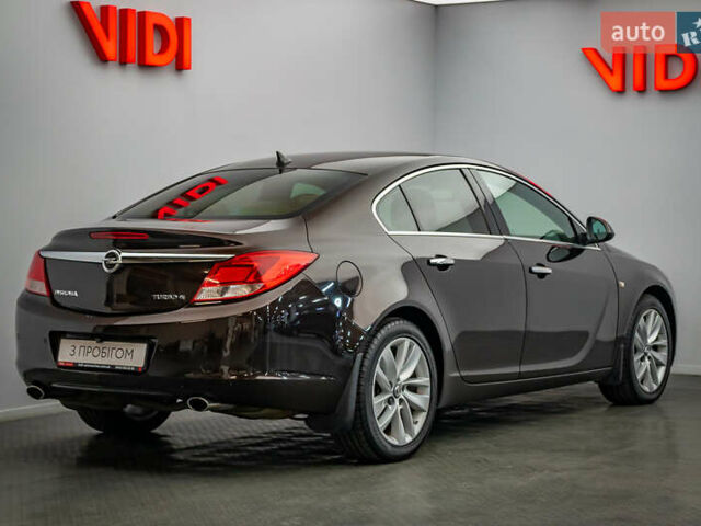 Коричневый Опель Инсигния, объемом двигателя 2 л и пробегом 220 тыс. км за 10097 $, фото 1 на Automoto.ua