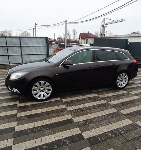 Коричневий Опель Інсігнія, об'ємом двигуна 2 л та пробігом 225 тис. км за 9000 $, фото 1 на Automoto.ua