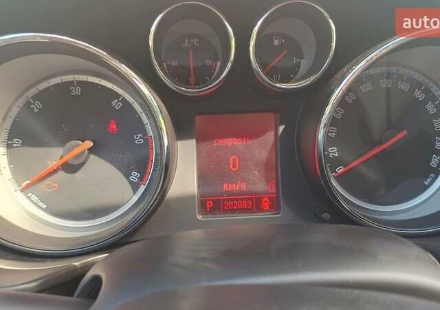 Коричневий Опель Інсігнія, об'ємом двигуна 1.96 л та пробігом 202 тис. км за 10000 $, фото 12 на Automoto.ua