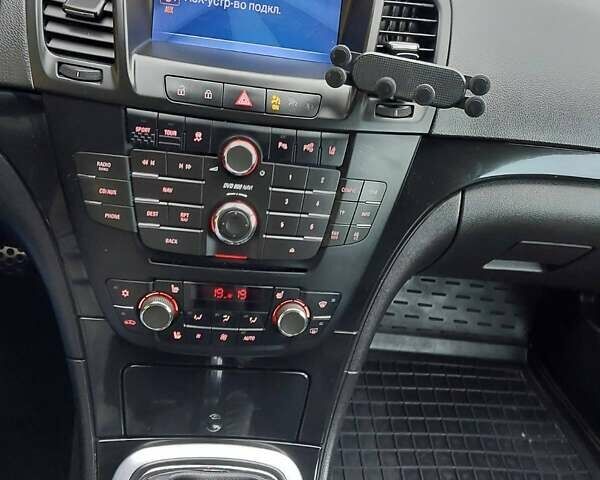 Коричневый Опель Инсигния, объемом двигателя 2 л и пробегом 260 тыс. км за 8000 $, фото 10 на Automoto.ua