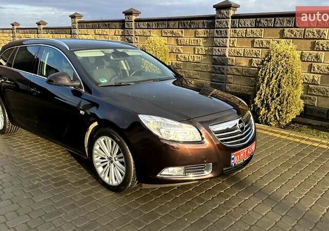 Коричневый Опель Инсигния, объемом двигателя 1.6 л и пробегом 187 тыс. км за 8550 $, фото 3 на Automoto.ua