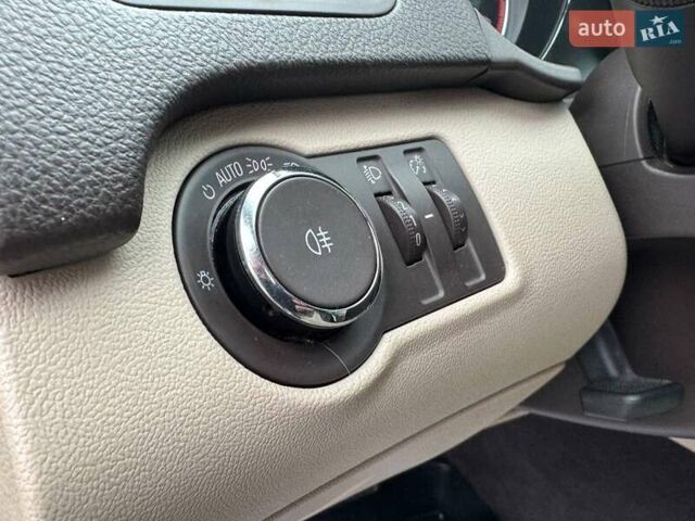 Коричневый Опель Инсигния, объемом двигателя 1.96 л и пробегом 198 тыс. км за 9700 $, фото 13 на Automoto.ua