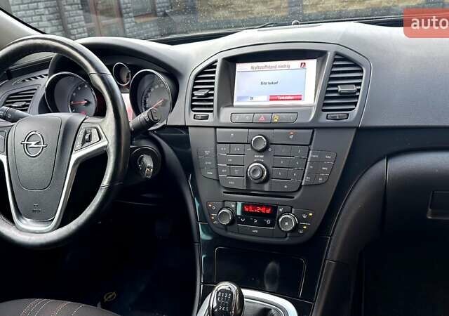 Коричневый Опель Инсигния, объемом двигателя 1.6 л и пробегом 187 тыс. км за 8550 $, фото 46 на Automoto.ua