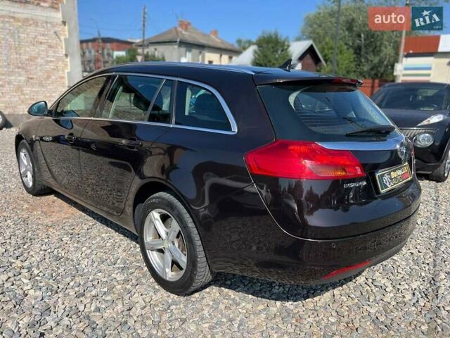 Коричневый Опель Инсигния, объемом двигателя 1.96 л и пробегом 321 тыс. км за 8999 $, фото 4 на Automoto.ua