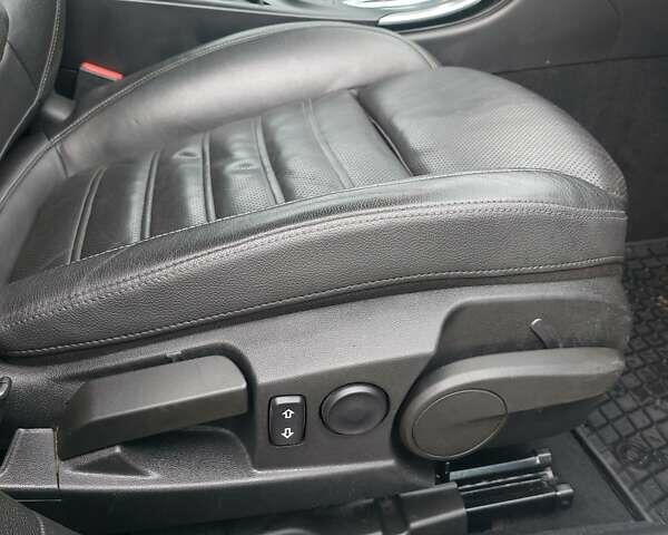 Коричневий Опель Інсігнія, об'ємом двигуна 1.96 л та пробігом 249 тис. км за 8500 $, фото 41 на Automoto.ua