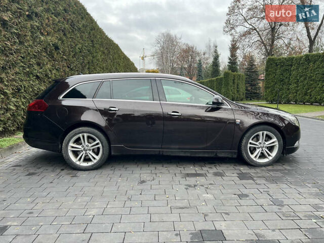 Коричневый Опель Инсигния, объемом двигателя 2 л и пробегом 252 тыс. км за 8900 $, фото 3 на Automoto.ua