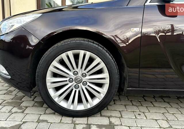 Коричневый Опель Инсигния, объемом двигателя 1.6 л и пробегом 187 тыс. км за 8550 $, фото 30 на Automoto.ua