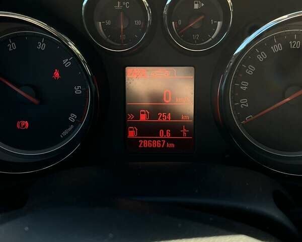 Коричневий Опель Інсігнія, об'ємом двигуна 1.96 л та пробігом 286 тис. км за 7700 $, фото 10 на Automoto.ua