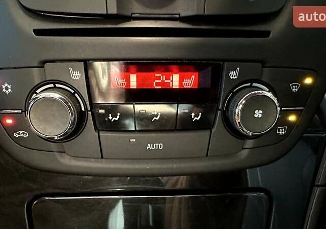 Коричневый Опель Инсигния, объемом двигателя 1.6 л и пробегом 187 тыс. км за 8550 $, фото 51 на Automoto.ua