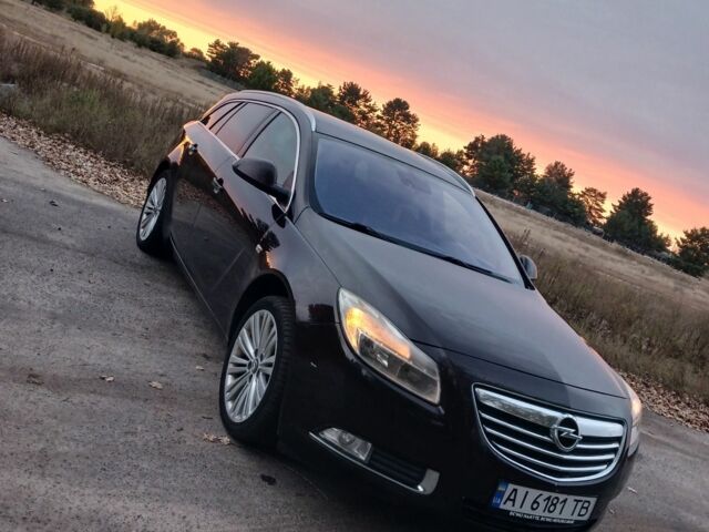 Коричневый Опель Инсигния, объемом двигателя 2 л и пробегом 350 тыс. км за 4250 $, фото 1 на Automoto.ua