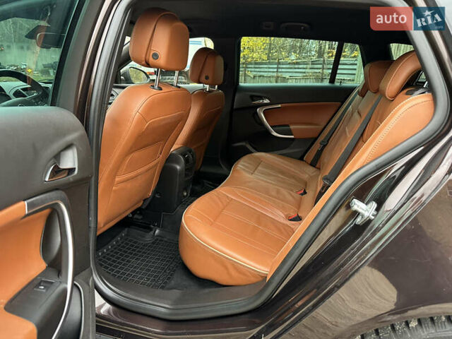 Коричневый Опель Инсигния, объемом двигателя 1.96 л и пробегом 220 тыс. км за 9800 $, фото 9 на Automoto.ua
