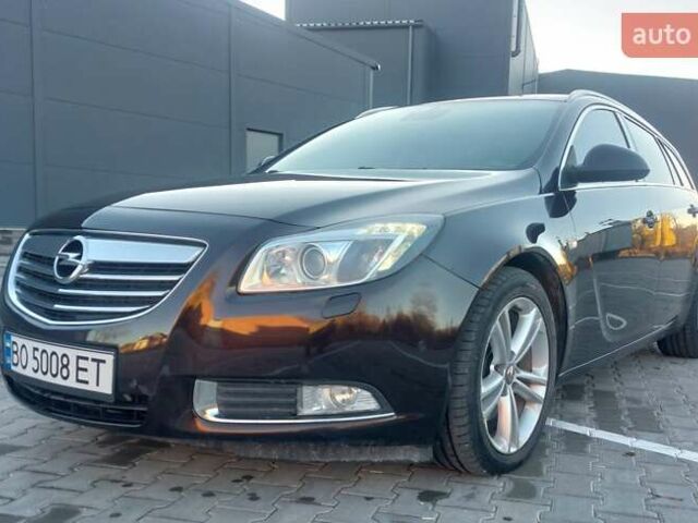 Коричневый Опель Инсигния, объемом двигателя 1.96 л и пробегом 249 тыс. км за 8850 $, фото 1 на Automoto.ua