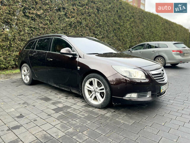 Коричневий Опель Інсігнія, об'ємом двигуна 2 л та пробігом 252 тис. км за 8900 $, фото 2 на Automoto.ua