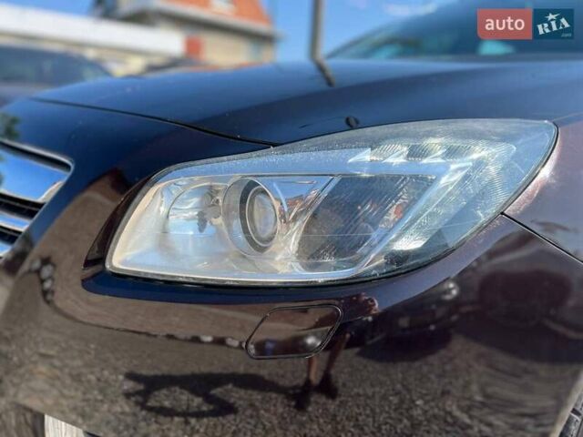 Коричневый Опель Инсигния, объемом двигателя 1.96 л и пробегом 321 тыс. км за 8999 $, фото 11 на Automoto.ua