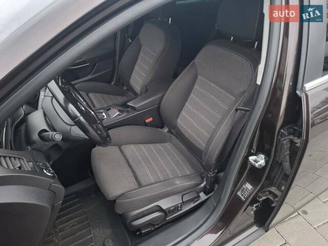 Коричневий Опель Інсігнія, об'ємом двигуна 1.96 л та пробігом 252 тис. км за 9000 $, фото 12 на Automoto.ua