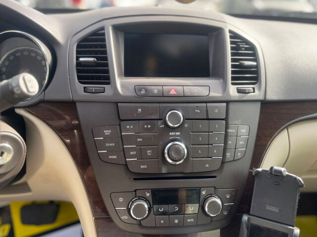 Коричневый Опель Инсигния, объемом двигателя 2 л и пробегом 246 тыс. км за 9600 $, фото 20 на Automoto.ua