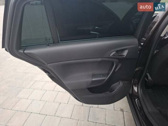 Коричневий Опель Інсігнія, об'ємом двигуна 1.96 л та пробігом 252 тис. км за 9000 $, фото 14 на Automoto.ua