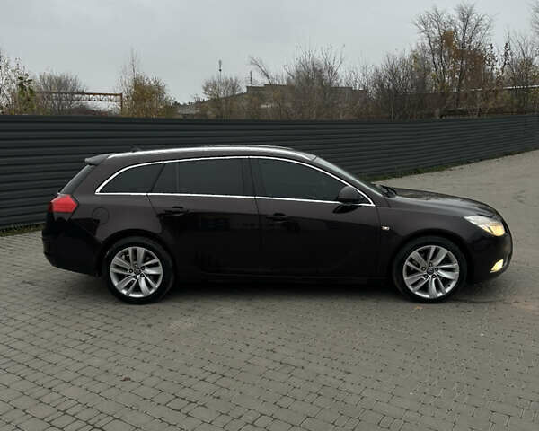 Коричневый Опель Инсигния, объемом двигателя 1.96 л и пробегом 310 тыс. км за 7900 $, фото 3 на Automoto.ua