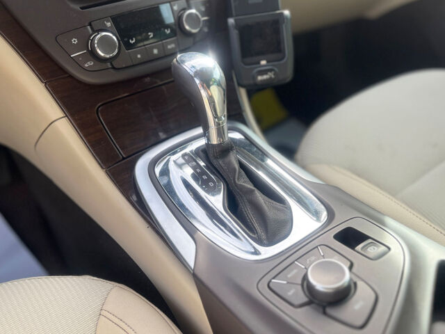 Коричневый Опель Инсигния, объемом двигателя 2 л и пробегом 246 тыс. км за 9600 $, фото 18 на Automoto.ua