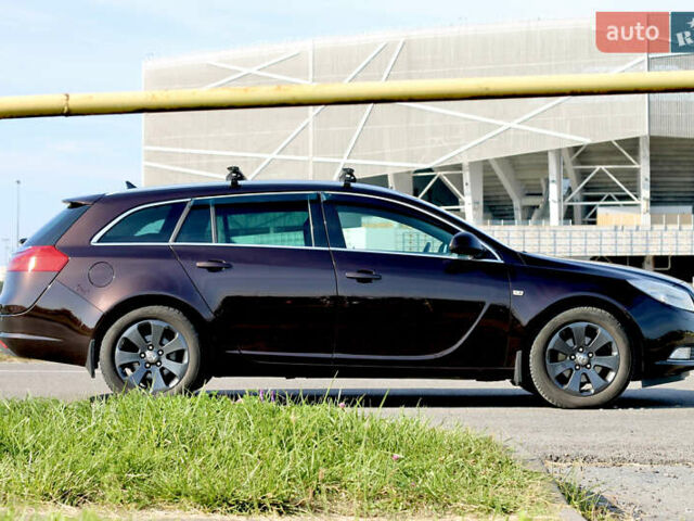 Коричневий Опель Інсігнія, об'ємом двигуна 1.96 л та пробігом 225 тис. км за 8700 $, фото 2 на Automoto.ua