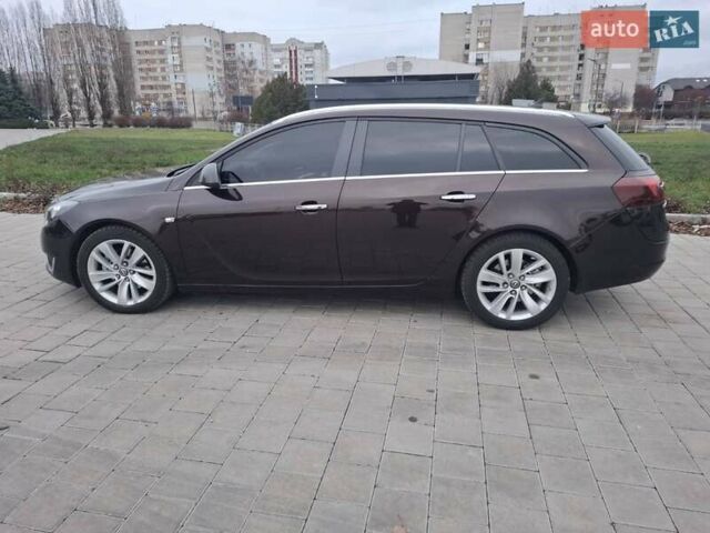 Коричневий Опель Інсігнія, об'ємом двигуна 1.96 л та пробігом 252 тис. км за 9000 $, фото 2 на Automoto.ua