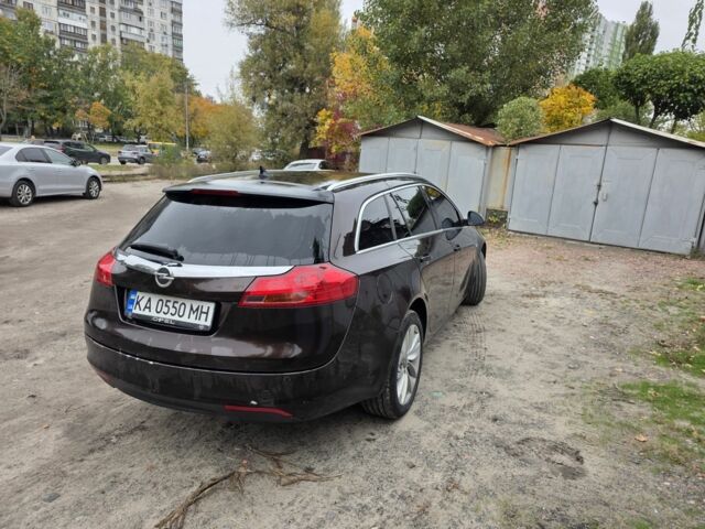 Коричневый Опель Инсигния, объемом двигателя 2 л и пробегом 236 тыс. км за 7600 $, фото 3 на Automoto.ua