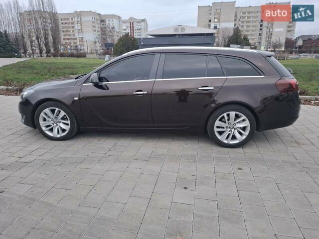 Коричневый Опель Инсигния, объемом двигателя 1.96 л и пробегом 252 тыс. км за 9600 $, фото 1 на Automoto.ua