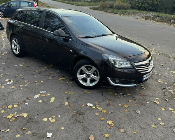 Коричневый Опель Инсигния, объемом двигателя 1.96 л и пробегом 218 тыс. км за 10700 $, фото 5 на Automoto.ua