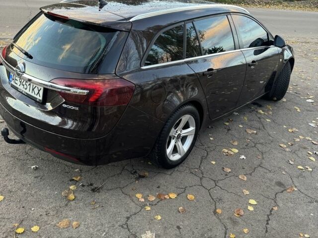 Коричневый Опель Инсигния, объемом двигателя 2 л и пробегом 218 тыс. км за 11300 $, фото 4 на Automoto.ua