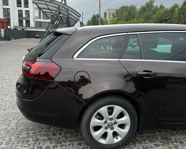 Коричневий Опель Інсігнія, об'ємом двигуна 1.96 л та пробігом 256 тис. км за 10200 $, фото 3 на Automoto.ua