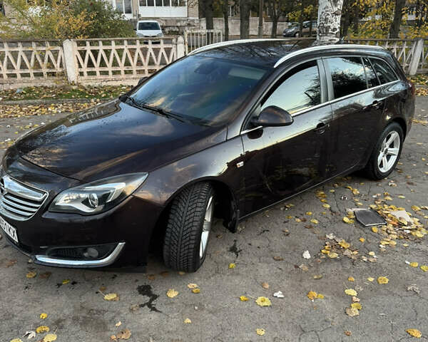 Коричневый Опель Инсигния, объемом двигателя 1.96 л и пробегом 218 тыс. км за 10700 $, фото 4 на Automoto.ua