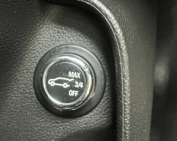 Коричневий Опель Інсігнія, об'ємом двигуна 1.96 л та пробігом 256 тис. км за 10200 $, фото 7 на Automoto.ua