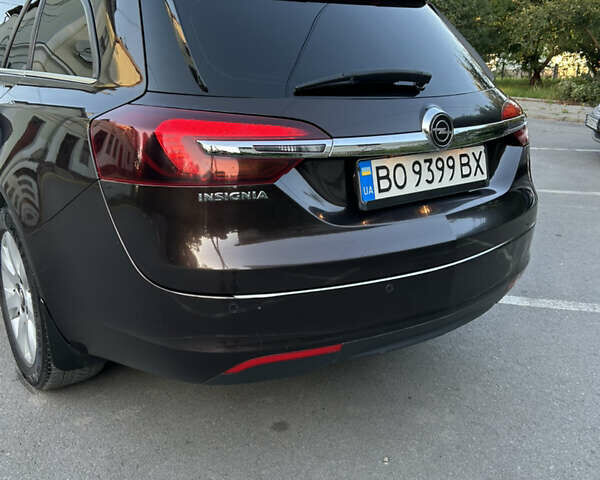 Коричневый Опель Инсигния, объемом двигателя 2 л и пробегом 260 тыс. км за 10850 $, фото 25 на Automoto.ua