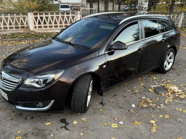 Коричневый Опель Инсигния, объемом двигателя 2 л и пробегом 218 тыс. км за 11300 $, фото 1 на Automoto.ua