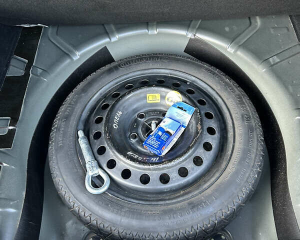 Коричневый Опель Инсигния, объемом двигателя 2 л и пробегом 260 тыс. км за 10850 $, фото 14 на Automoto.ua