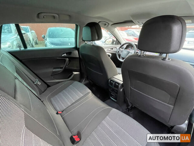 Коричневий Опель Інсігнія, об'ємом двигуна 2 л та пробігом 235 тис. км за 9800 $, фото 17 на Automoto.ua