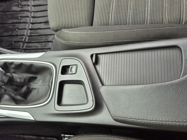 Коричневый Опель Инсигния, объемом двигателя 2 л и пробегом 120 тыс. км за 11200 $, фото 13 на Automoto.ua