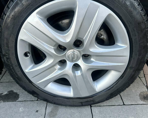 Коричневый Опель Инсигния, объемом двигателя 1.6 л и пробегом 249 тыс. км за 10700 $, фото 39 на Automoto.ua