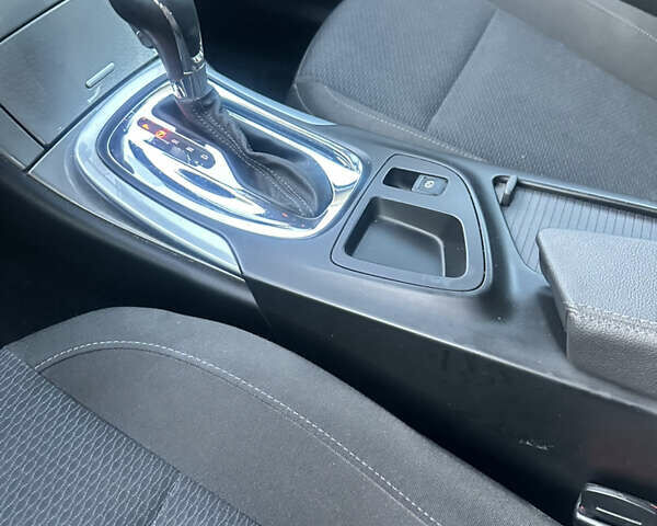 Коричневый Опель Инсигния, объемом двигателя 1.6 л и пробегом 249 тыс. км за 10700 $, фото 31 на Automoto.ua