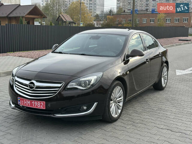 Коричневый Опель Инсигния, объемом двигателя 1.6 л и пробегом 158 тыс. км за 13800 $, фото 1 на Automoto.ua