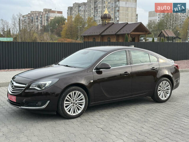 Коричневый Опель Инсигния, объемом двигателя 1.6 л и пробегом 158 тыс. км за 13800 $, фото 2 на Automoto.ua