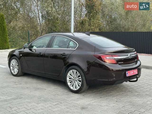 Коричневый Опель Инсигния, объемом двигателя 1.6 л и пробегом 158 тыс. км за 13800 $, фото 4 на Automoto.ua