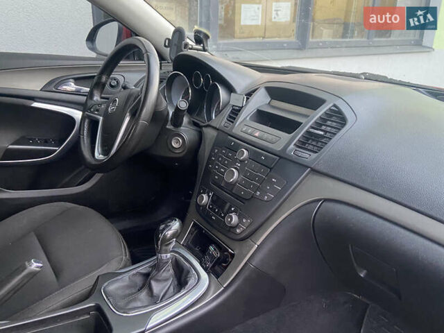 Червоний Опель Інсігнія, об'ємом двигуна 1.8 л та пробігом 176 тис. км за 6500 $, фото 4 на Automoto.ua