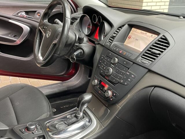 Червоний Опель Інсігнія, об'ємом двигуна 2 л та пробігом 210 тис. км за 6750 $, фото 21 на Automoto.ua