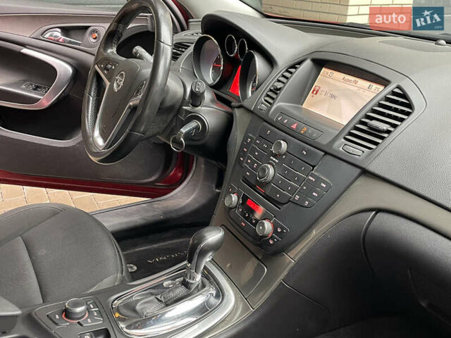 Червоний Опель Інсігнія, об'ємом двигуна 2 л та пробігом 210 тис. км за 6750 $, фото 44 на Automoto.ua