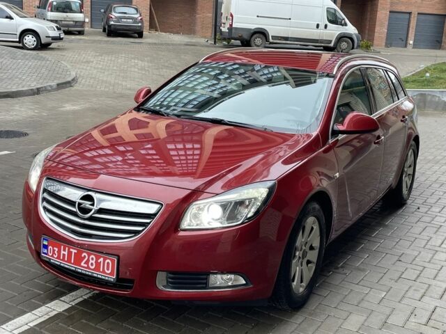 Червоний Опель Інсігнія, об'ємом двигуна 2 л та пробігом 210 тис. км за 6750 $, фото 1 на Automoto.ua