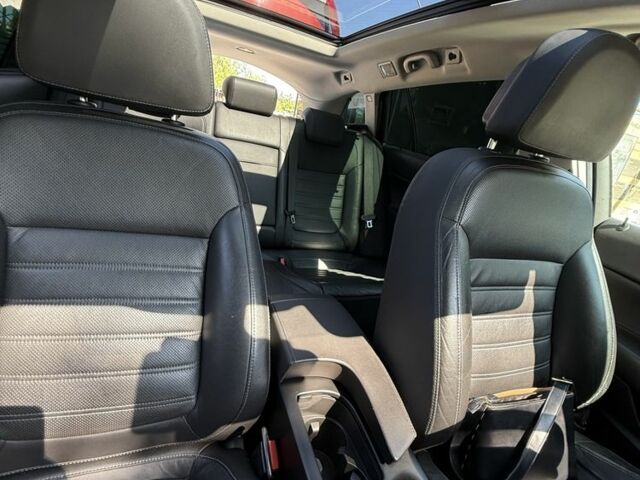 Червоний Опель Інсігнія, об'ємом двигуна 2 л та пробігом 230 тис. км за 7500 $, фото 7 на Automoto.ua