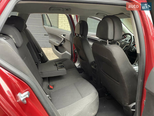 Червоний Опель Інсігнія, об'ємом двигуна 2 л та пробігом 210 тис. км за 6750 $, фото 47 на Automoto.ua