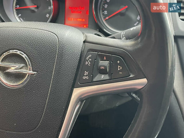 Червоний Опель Інсігнія, об'ємом двигуна 2 л та пробігом 210 тис. км за 6750 $, фото 35 на Automoto.ua