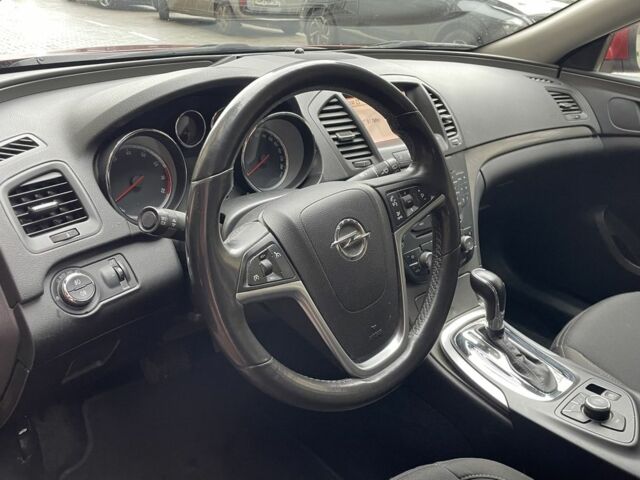 Червоний Опель Інсігнія, об'ємом двигуна 2 л та пробігом 210 тис. км за 6750 $, фото 14 на Automoto.ua